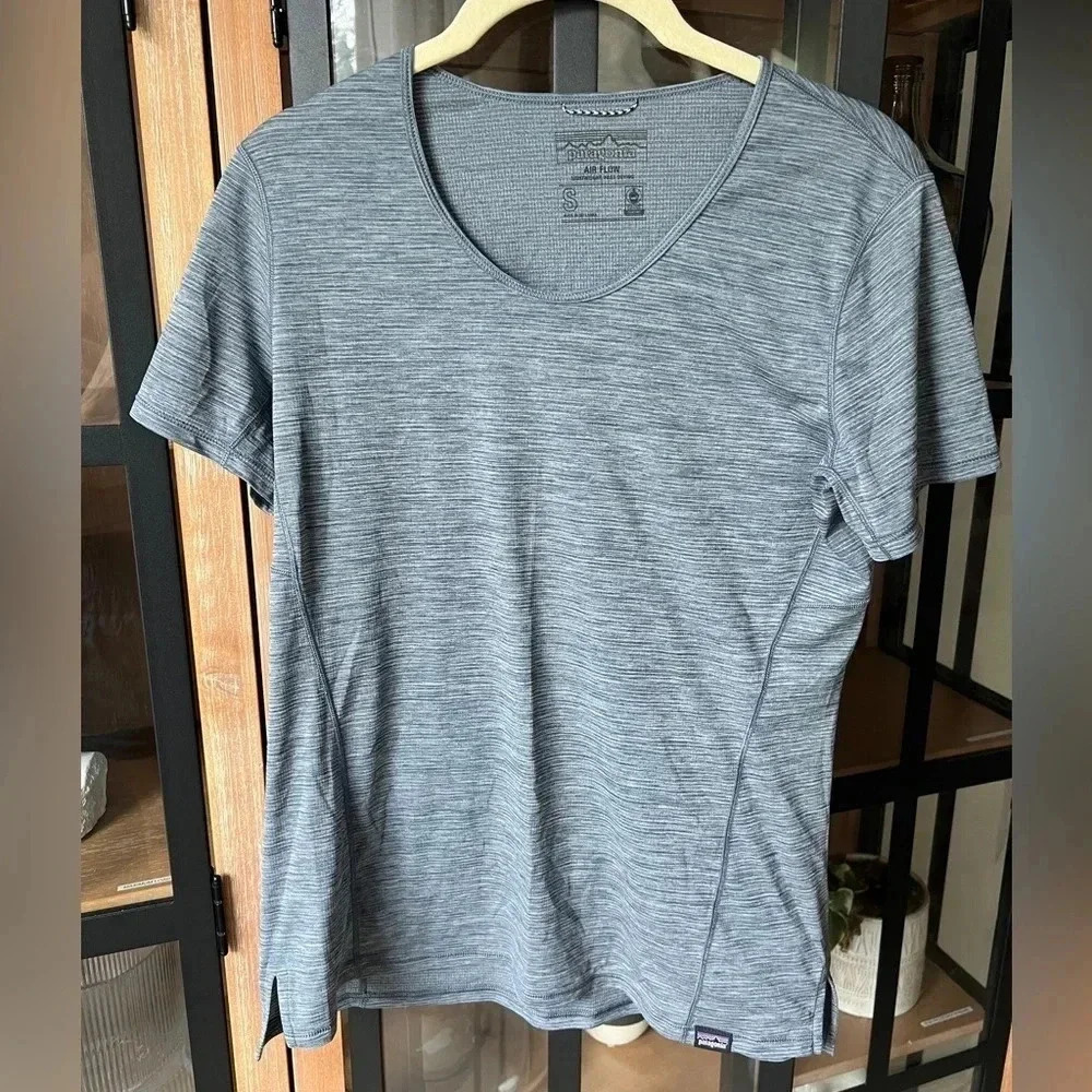 Patagonia Short sleeve tee air flow heathered gray scoop neck workout hiking